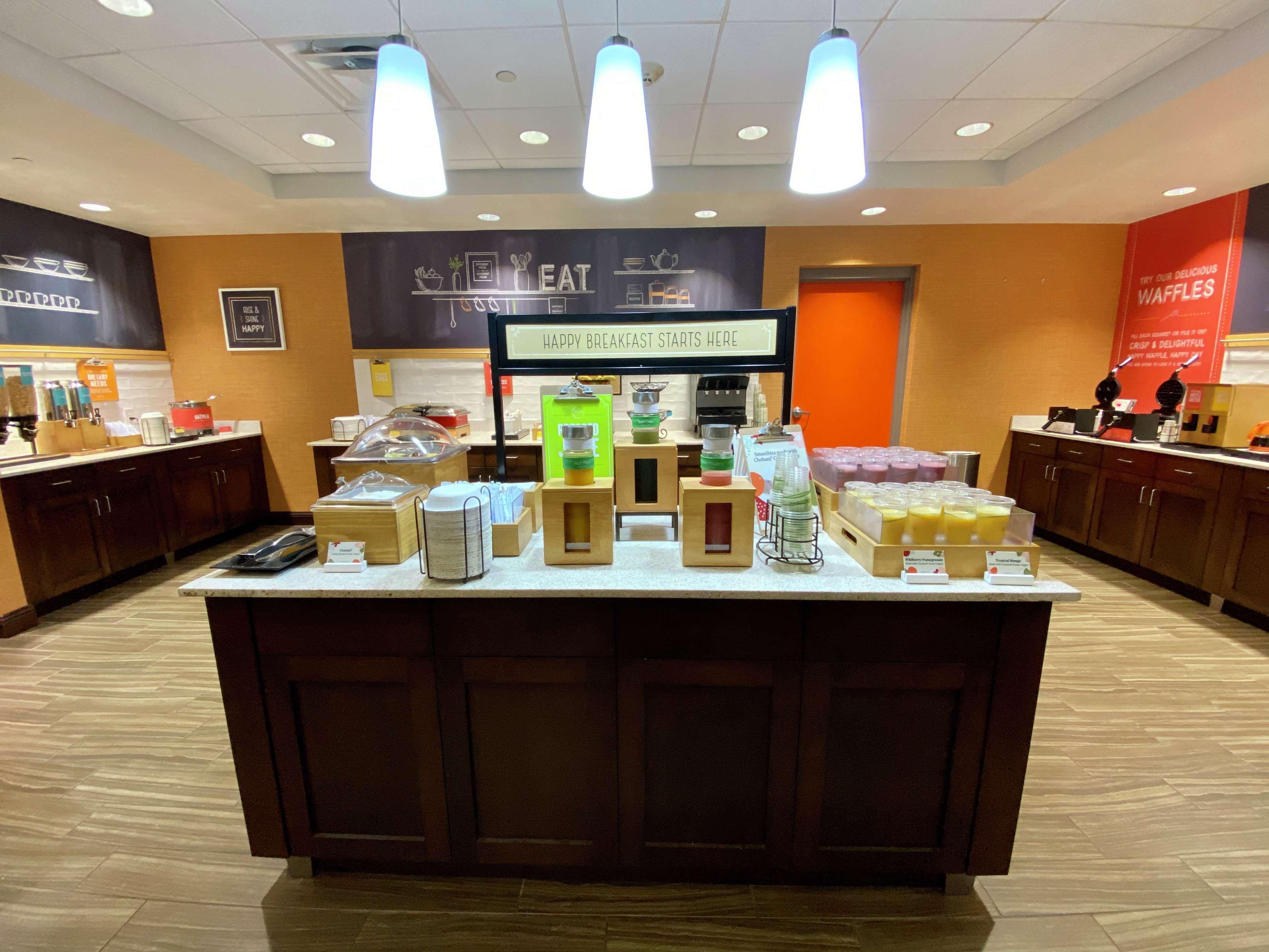 Hampton Inn & Suites - Deland Exteriör bild