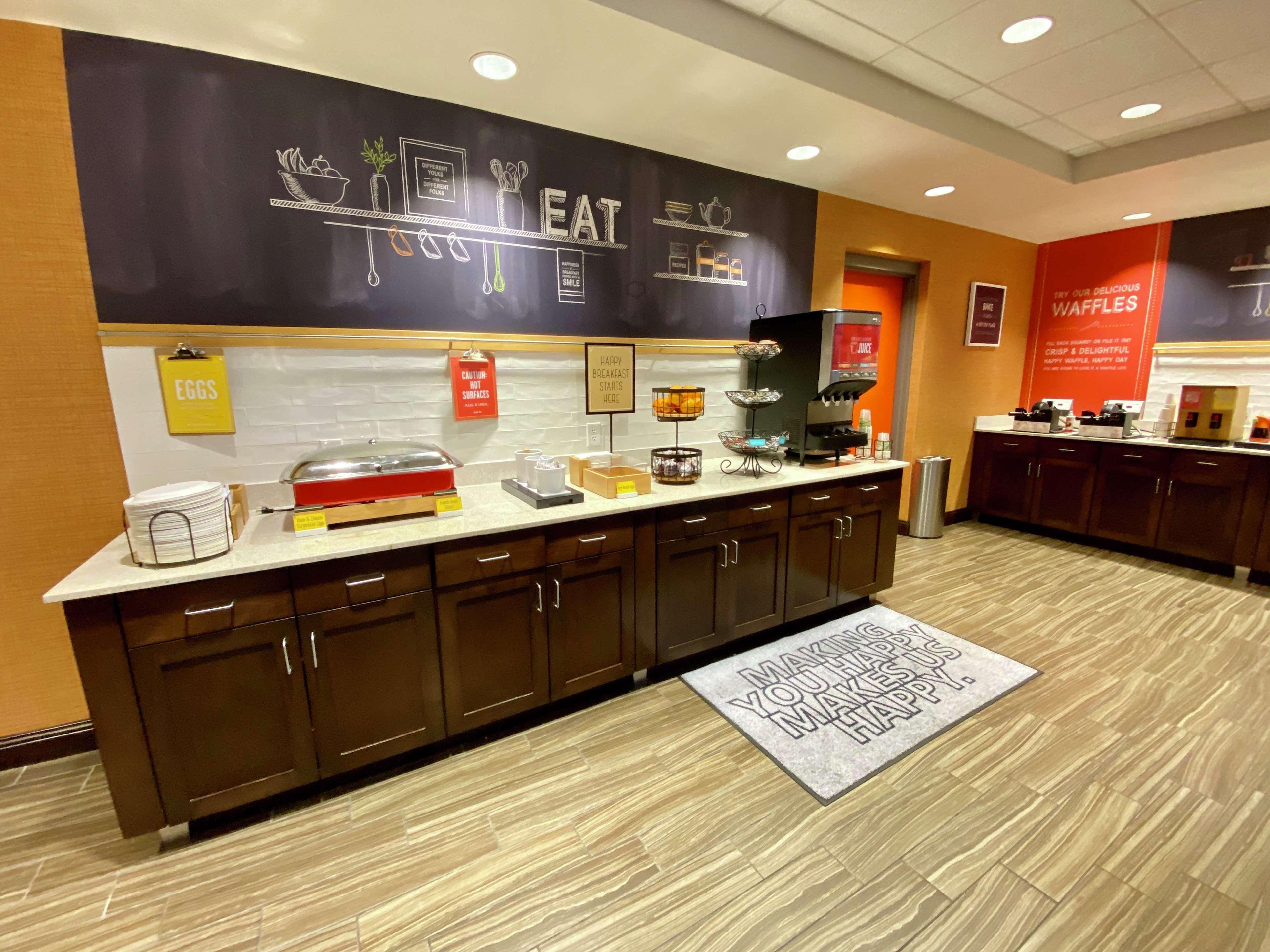 Hampton Inn & Suites - Deland Exteriör bild