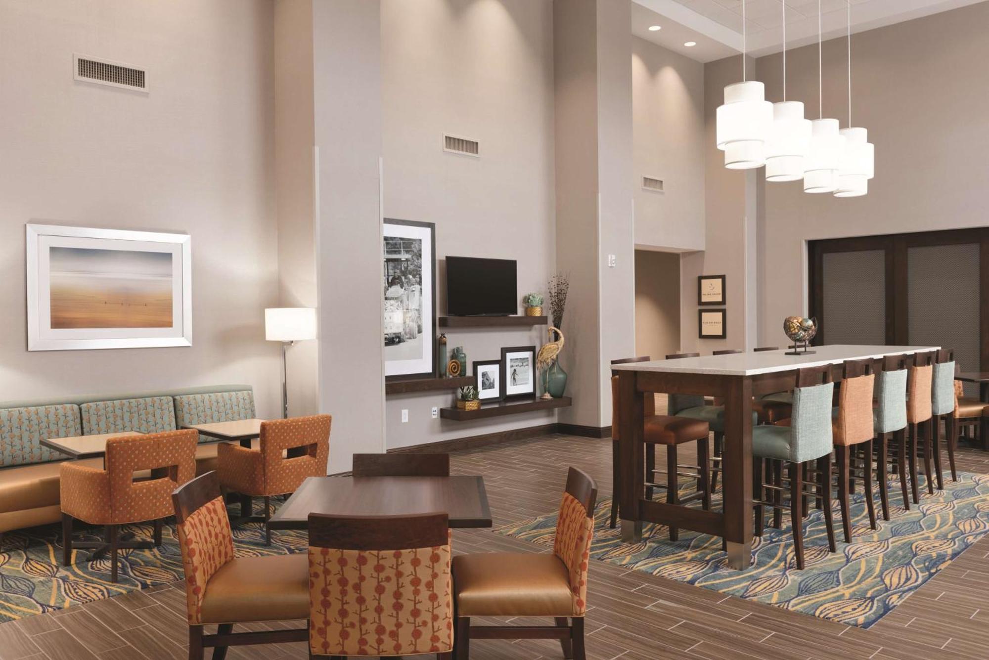 Hampton Inn & Suites - Deland Exteriör bild